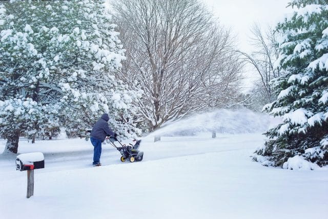 おすすめの除雪機15選｜ホンダやヤマハの人気製品や安全な使い方まで徹底解説！中古・レンタル情報も｜農業・ガーデニング・園芸・家庭菜園マガジン[AGRI  PICK]